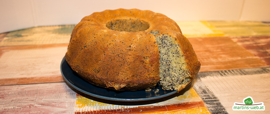 Mohn-Guglhupf mit Kokosmilch Mohn-Guglhupf mit Kokosmilch
