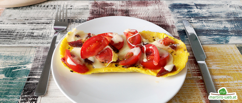 Würziges Tomaten-Salami-Käse-Omlett Würziges Tomaten-Salami-Käse-Omlett